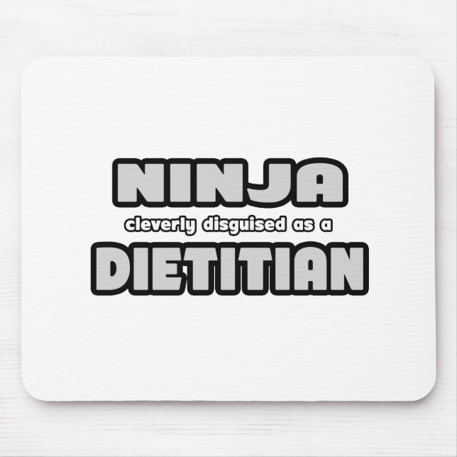Ninja Cleverly förklädd som dietitist Musmatta (Framsidan)