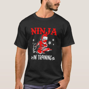 Ninja under utbildning för Shinobi Kids Karate T Shirt