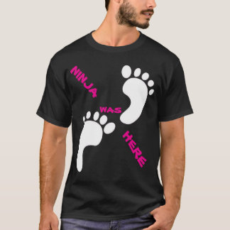 NINJA VAR HÄR 1X001 RÖD SVART T-SHIRT AV SAMURAI
