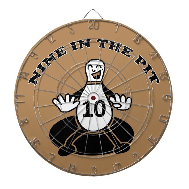Nio i Pit, 10 stift Darttavla (Framsidan)