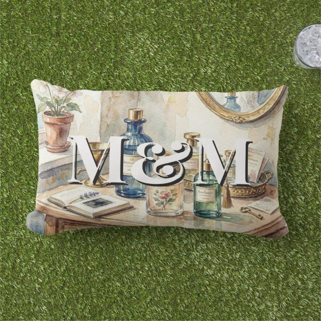 Nischparfymsamling, Monogram Vattenfärg  Lumbarkudde (Gräs)
