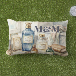 Nischparfymsamling, Monogram Vattenfärg  Lumbarkudde