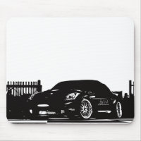 Nissan 350Z vadderar den svart musen