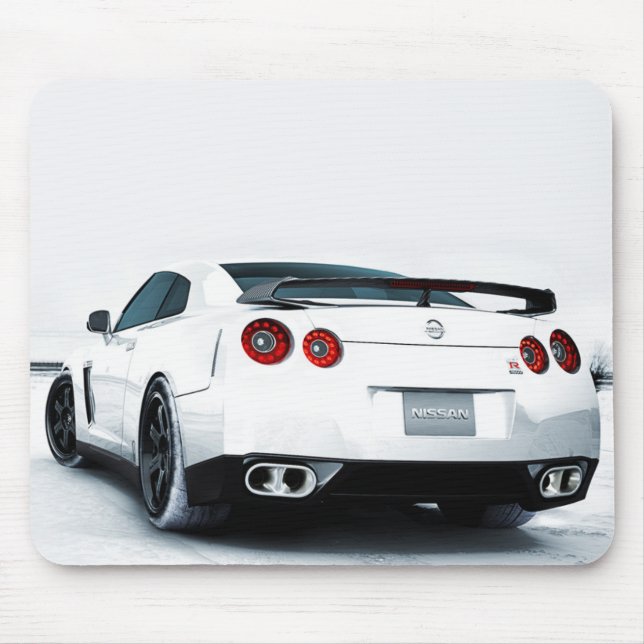 Nissan GT-r vit Musmatta (Framsidan)