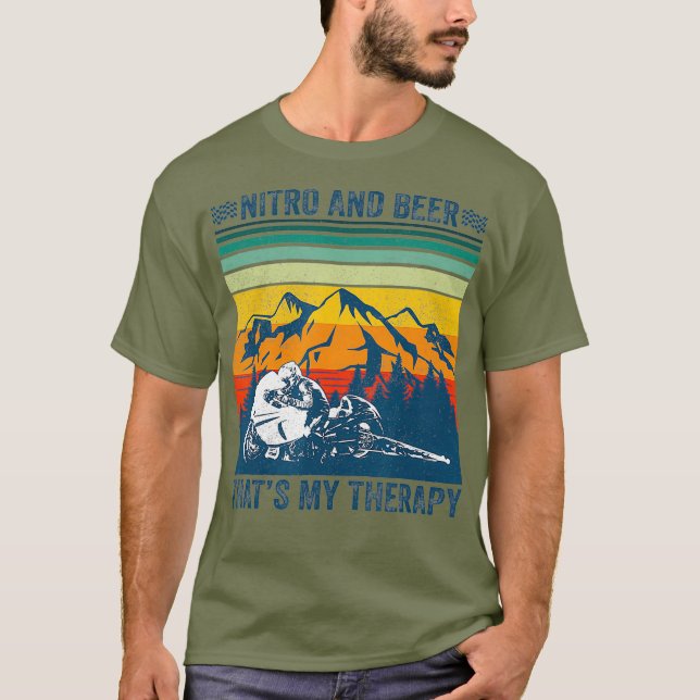 Nitro och öl som min terapeutiska motorcykel drar. t shirt (Framsida)