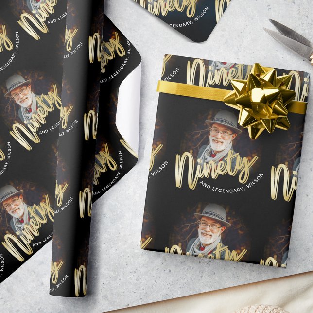 Nittio 90-års födelsedagsfoto manus guld anpassad presentpapper (Skapare uppladdad)