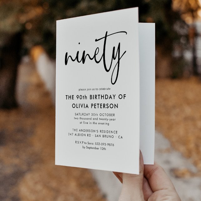 Nittio | Modern 90:e svartvit födelsedag Inbjudan (Skapare uppladdad)