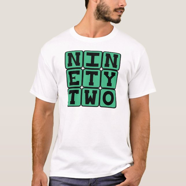 Nittiotvå, Nummer 92 T-shirt (Framsida)