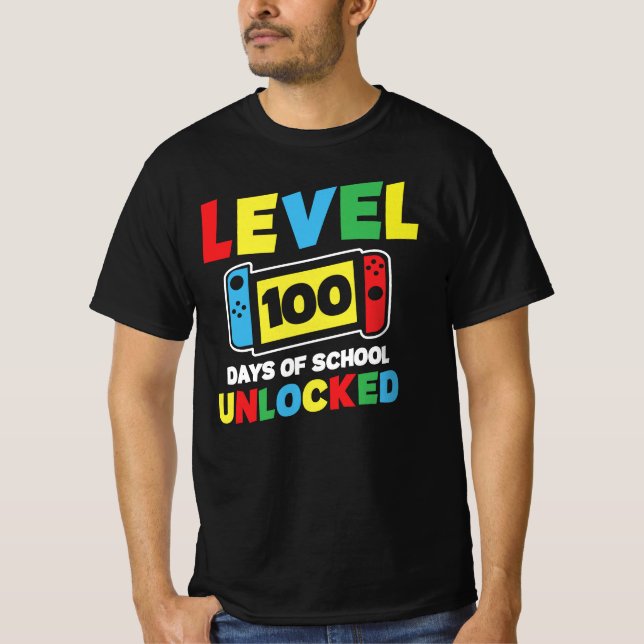 Nivå 100 Skoldagar Upplåst T Shirt (Framsida)