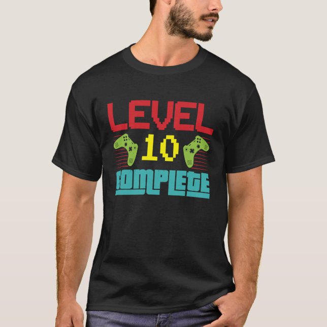 Nivå 10 Fullständig nivå 10 Olåst 10 födelsedag VI T Shirt (Framsida)