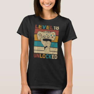 Nivå 18 år gammal olåst 18:e födelsedagsspelare t shirt