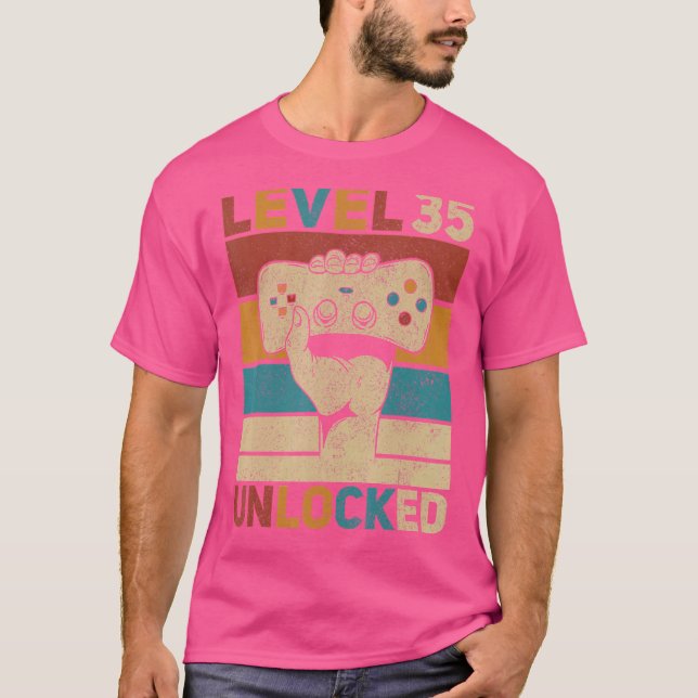 Nivå 35 Olåst 35e födelsedag 35 år gammal gamer T Shirt (Framsida)
