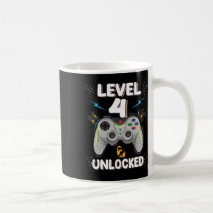 Nivå 4 Upplåst Videospel 4-års födelsedag Gamer Gi Kaffemugg