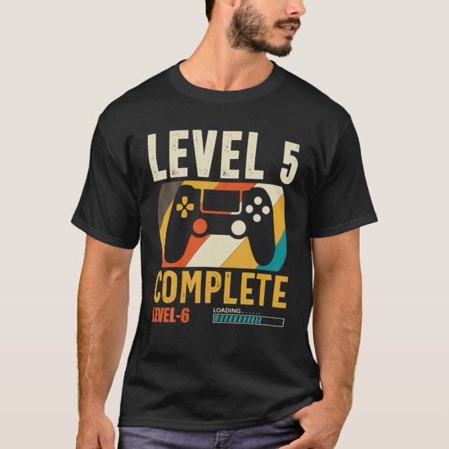 Nivå 5 fullständig nivå 6 - laddning 5:e födelseda t shirt (Framsida)