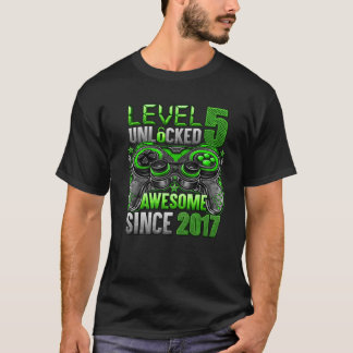 Nivå 5 olåst Fantastisk sedan 2017 femte födelseda T Shirt