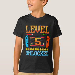 Nivå 5 Upplåst 5-års födelsedags T-shirt Dataspel
