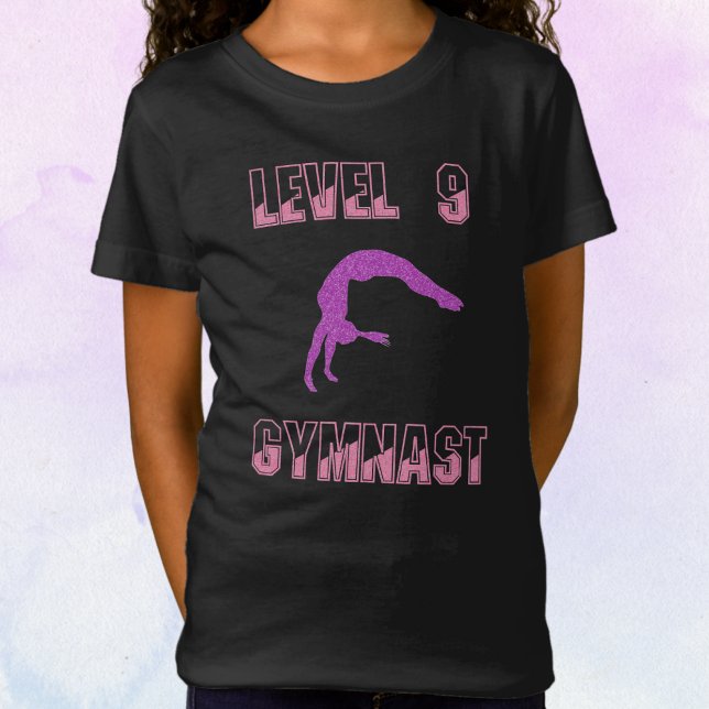 Nivå 9 Gymnast Rosa och Lila Gnistra T-Shirt (Skapare uppladdad)