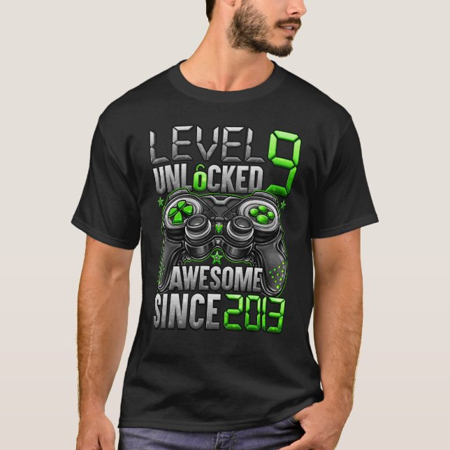 Nivå 9 olåst Fantastisk sedan 2013 9:e födelsedage T Shirt (Framsida)