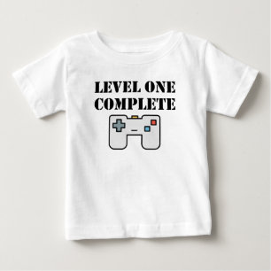 Nivå ett - fullständig första födelsedag t shirt
