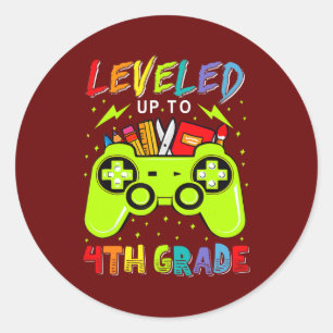 Nivå upp till 4:e Klass Gamer Back to school Runt Klistermärke