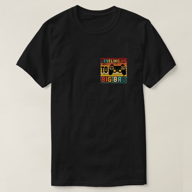 Nivåer upp till storebror t shirt (Design framsida)