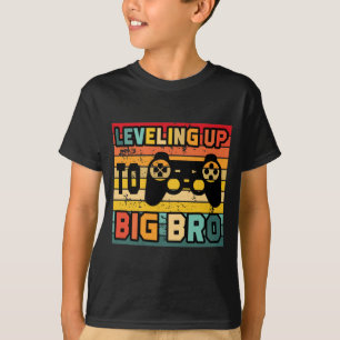 Nivåer upp till storebror t shirt