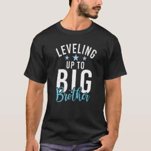 Nivåer upp till storebror t shirt