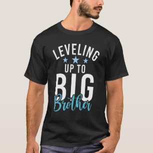Nivåer upp till storebror t shirt
