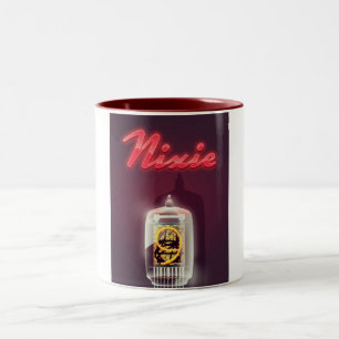 Nixie-rör vintage affisch Två-Tonad mugg