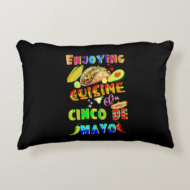 Njut av Cuisineet på Cinco de Mayo Prydnadskudde (Framsidan)