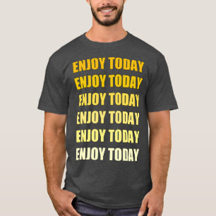 Njut av dagens bästa motiv och inspirerande Po T Shirt