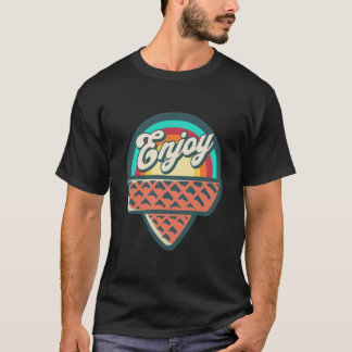 Njut av isgräddningen t shirt