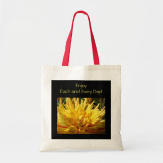 Njut av varje dag! Tote Bag Gula Dahlias Tygkasse