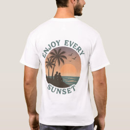 "Njut varje solnedgång - Retro Beach" T Shirt