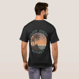 "Njut varje solnedgång - Retro Beach" T Shirt
