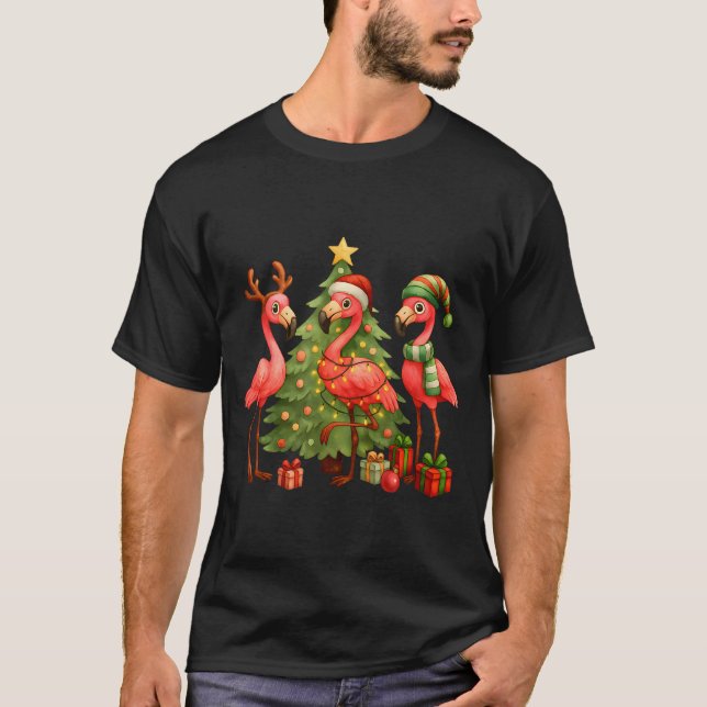 Nk Christmas Flamingos _ Cute Holiday Tree &amp; D T Shirt (Framsida)