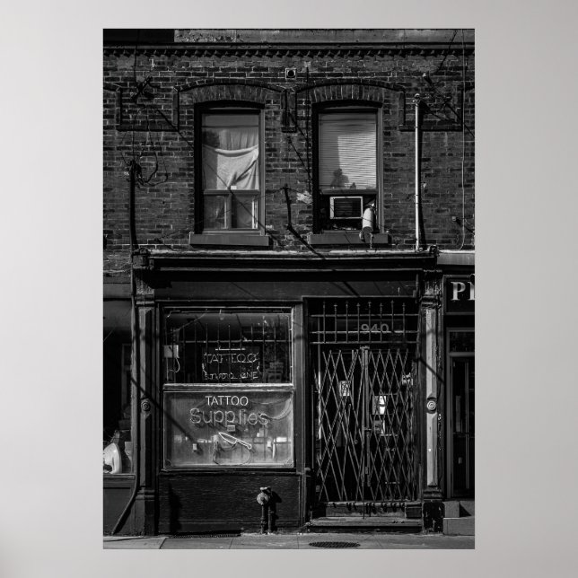 No 940 Queen St E 3 Poster (Framsidan)