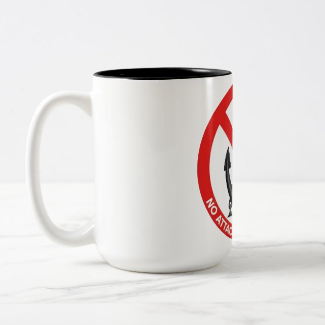 No attachments in my life Två-Tonad mugg (Vänster)