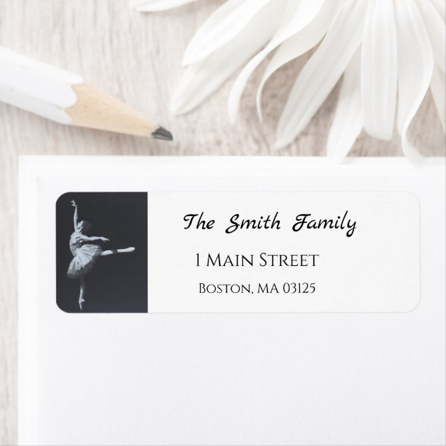No Drama, Only Freedom, Black & White Ballerina Returadress Etikett (Insitu)