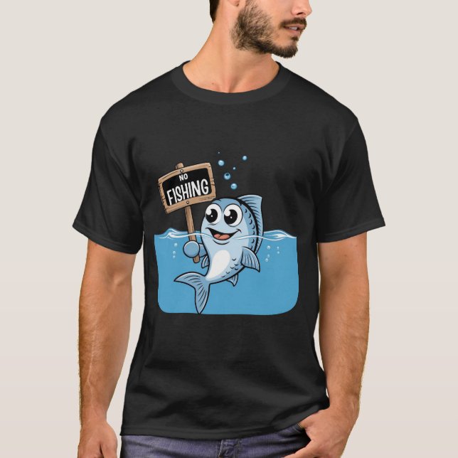 No Fishing – Funny Cartoon Fish Protest Design T Shirt (Framsida)