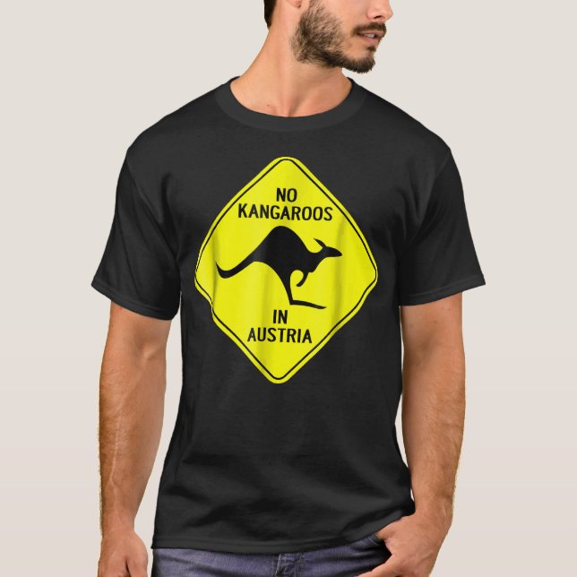 No Kangaroos In Austria T Shirt (Framsida)