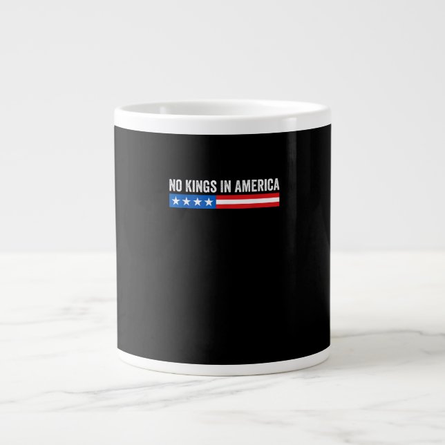 No Kings In America Patriotic Style Jumbo Mugg (Framsidan)