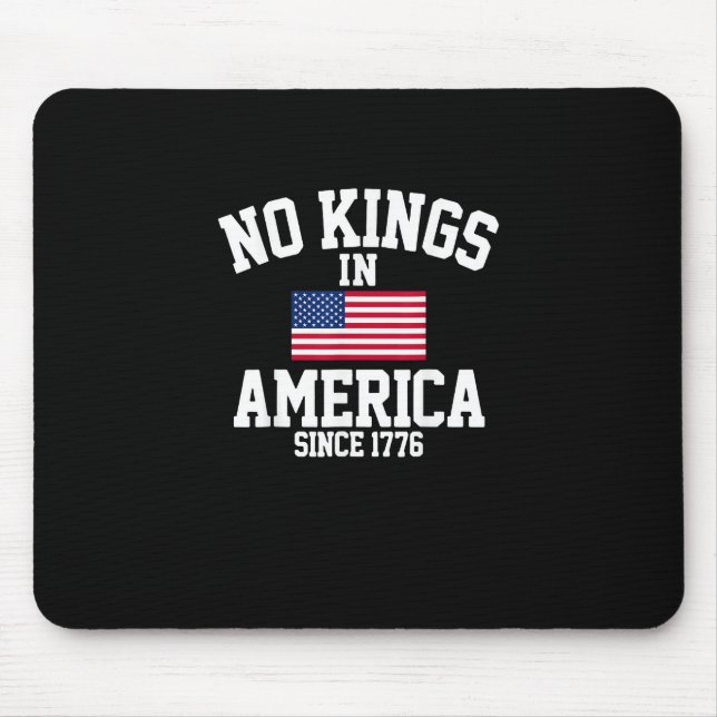 No Kings In America USA Flag Retro Cool Style Musmatta (Framsidan)