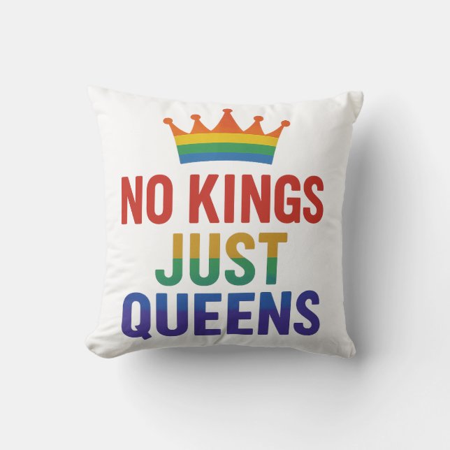 No Kings Just Queens Pride Throw Pillow Kudde (Framsida)
