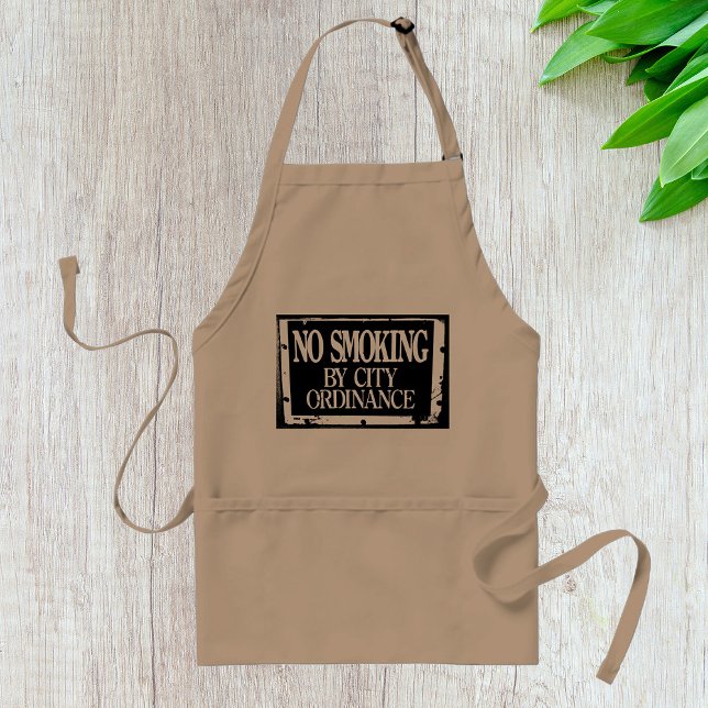 No Smoking By City Ordinance Apron Förkläde (Skapare uppladdad)