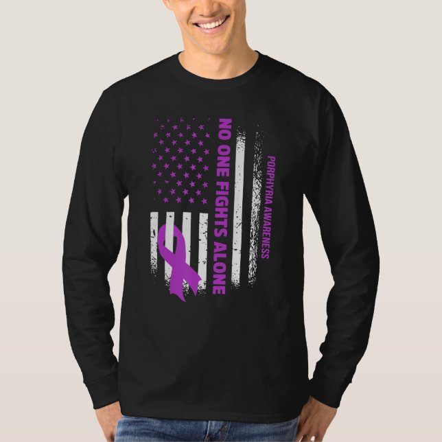 Nobody Fights Porphyria Alone USA Flag Purple Ribb T Shirt (Framsida)