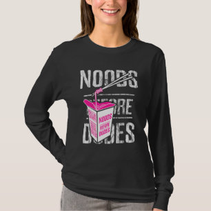 Noder före Dudes Noodles Feminist 2 T Shirt