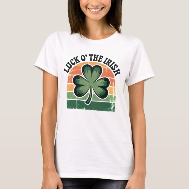 Nödlidande Shamrock irländsk semesterdesign T Shirt (Framsida)