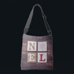 NOEL Crafty jul Snowflake Axelväska<br><div class="desc">NOEL Perfekt för det smarta sättet att fira jul. Med faux-trälbakgrund och fin neutralt färg.</div>