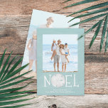Noel Photo jul Blue Beach Sand Dollar Julkort<br><div class="desc">Den här designen har ett jullott bildkort,  ett enkelt botaniskt,  söt typografi,  en strand och dollar stil,  en elegant rustik,  turkockblått,  vattenfärgsbakgrund,  med ett kustnära nautiskt,  tropiskt,  helgdag-fotokort.</div>